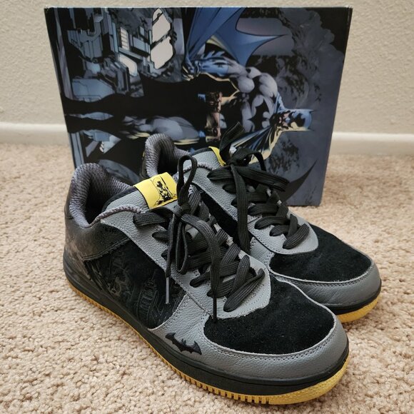 DC Comics Limited Soles Batman The Dark Knight Black Yellow Sneakers Shoes 2010 - Picture 1 of 11